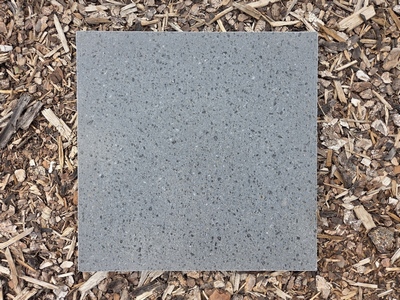 Grilovací kámen lávový 40x40x2cm - uštípnutý roh, sleva 10%